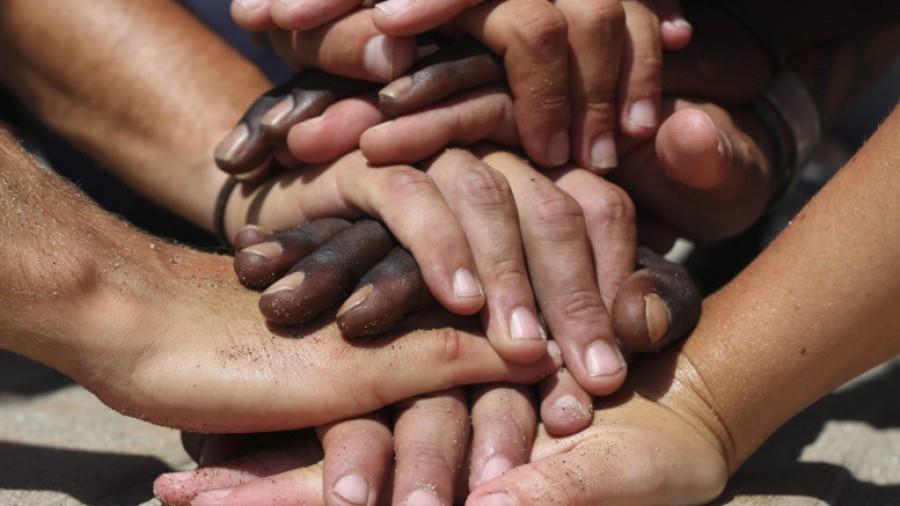 Porque o racismo é ainda tão implícito no mundo?