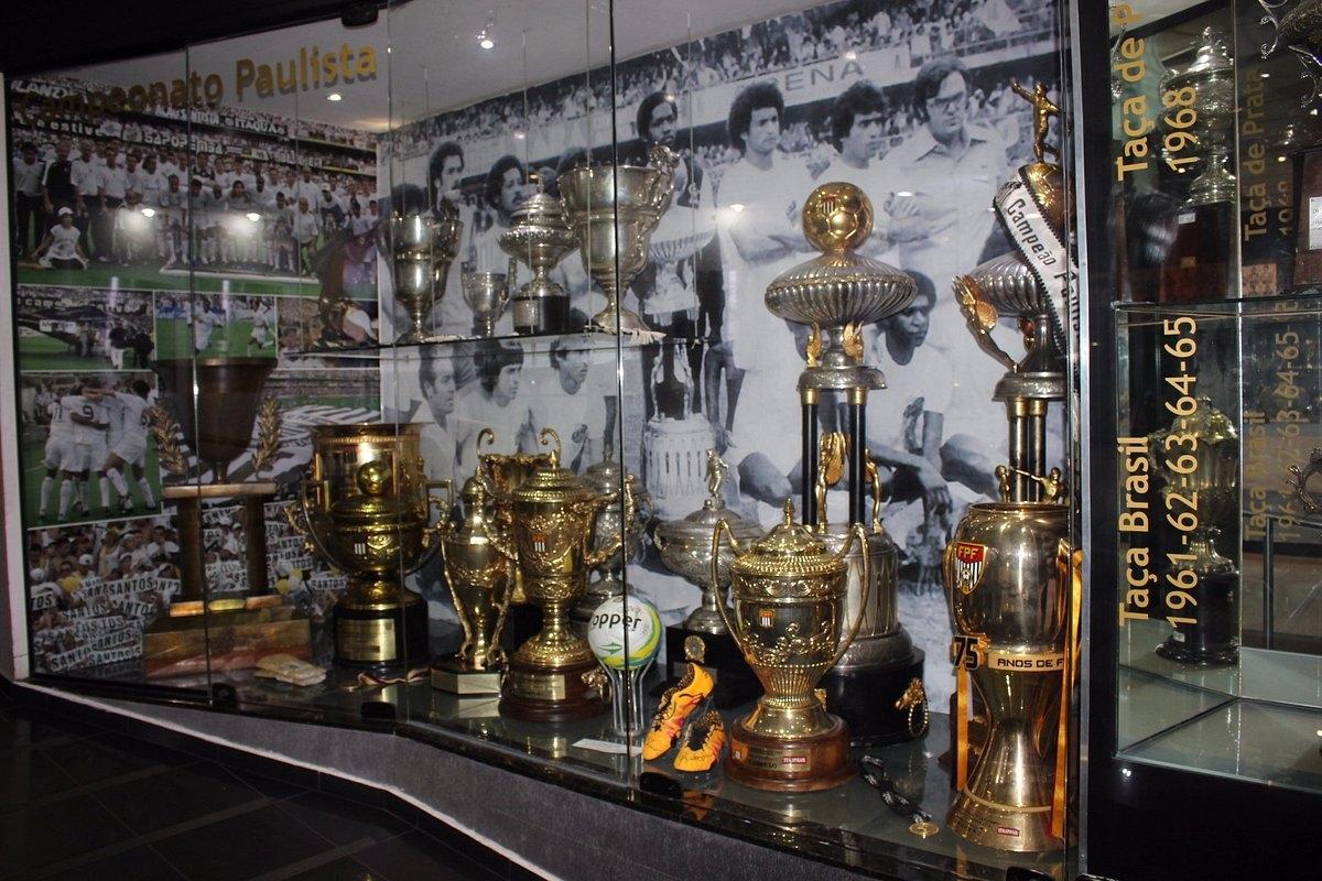 SANTOS - Memorial das Conquistas em Santos: Celebrando a História do Santos Futebol Clube