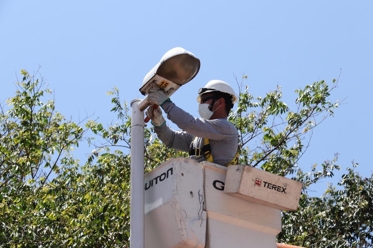 SOROCABA - SEGURANÇA – Prefeitura de Sorocaba assina financiamento com Banco do Brasil para implantação de lâmpadas LED em toda cidade e moderno mecanismo de telegestão