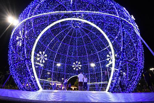 PRAIA GRANDE - Decoração natalina de Praia Grande atrai milhares de visitantes