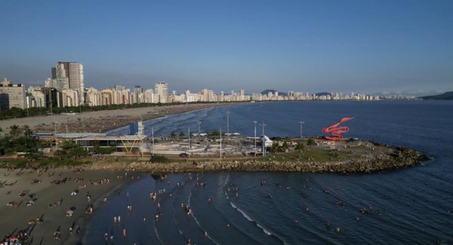 SANTOS - Mais de 2,8 milhões de turistas são esperados durante a temporada de verão em Santos