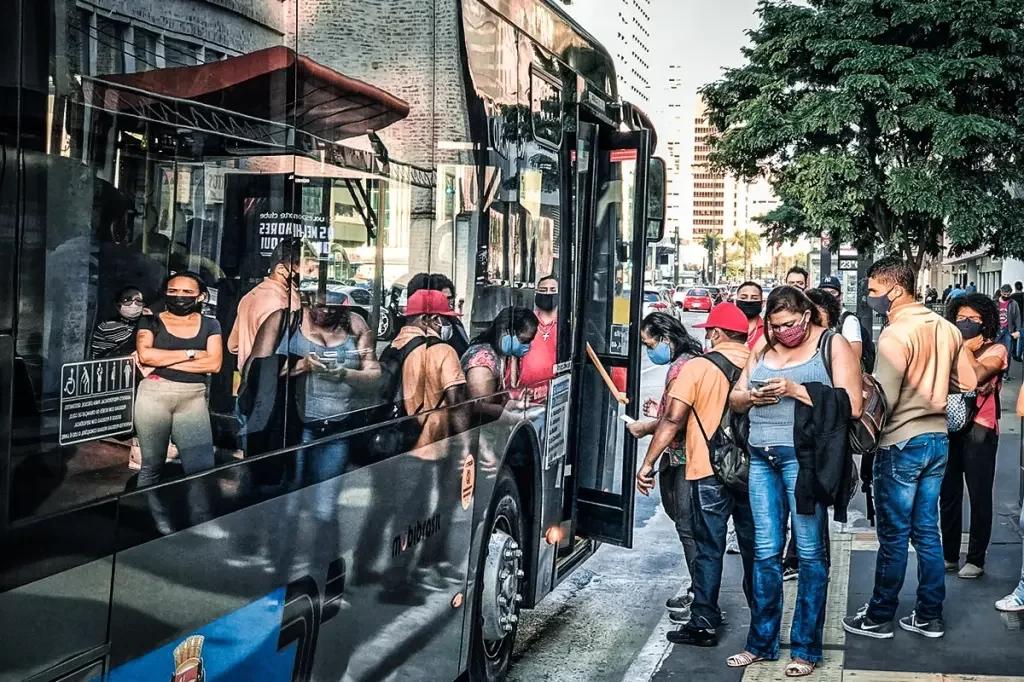 SÃO PAULO - Passe livre em SP: prefeito anuncia tarifa zero nos ônibus aos domingos