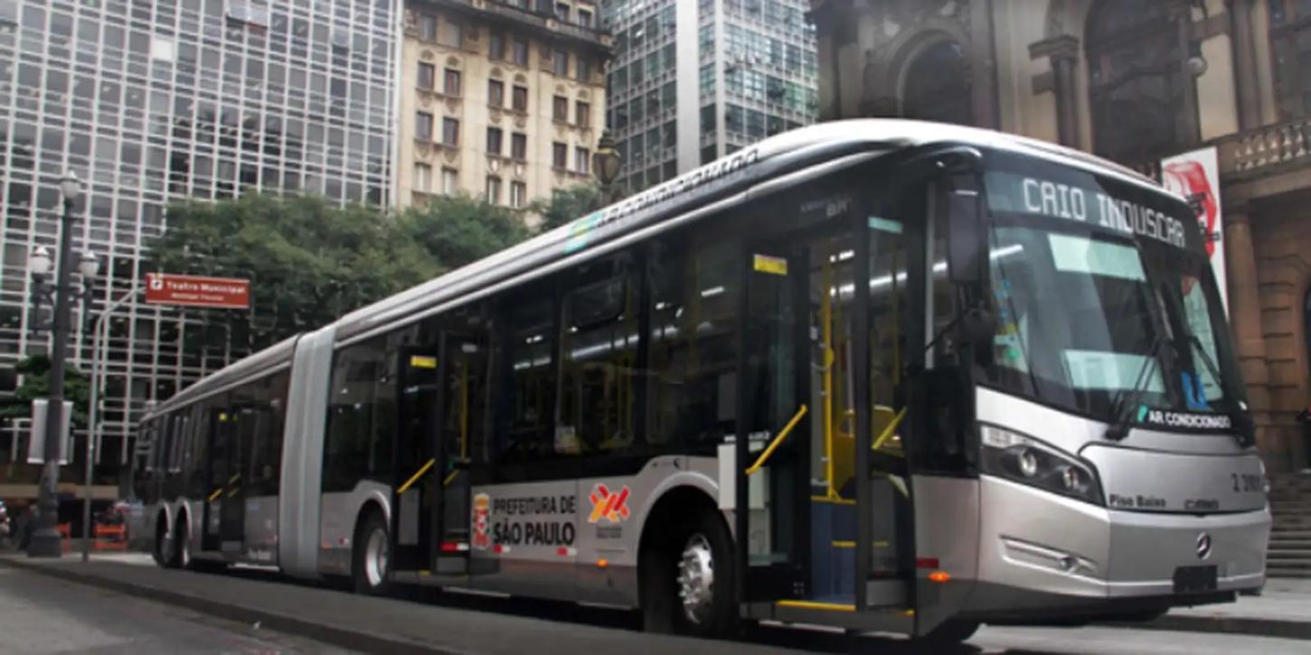 SÃO PAULO - Réveillon na Paulista altera itinerários de 48 linhas de ônibus