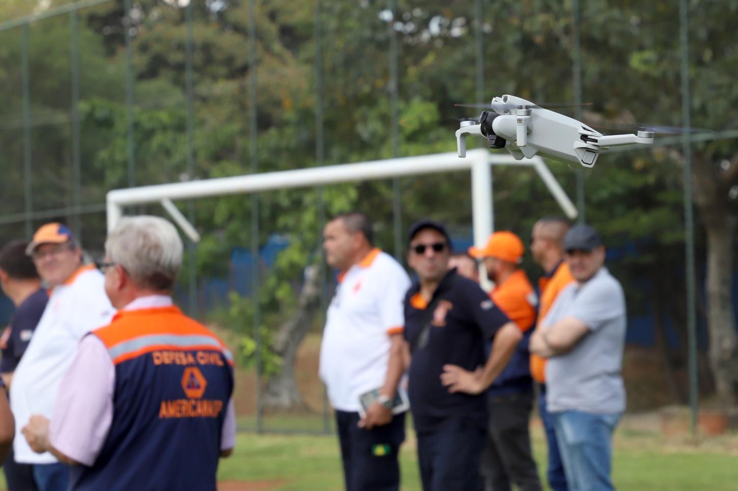 CAMPINAS - Minicípio capacita pilotos de drone para identificar criadouros do mosquito Aedes aegypti