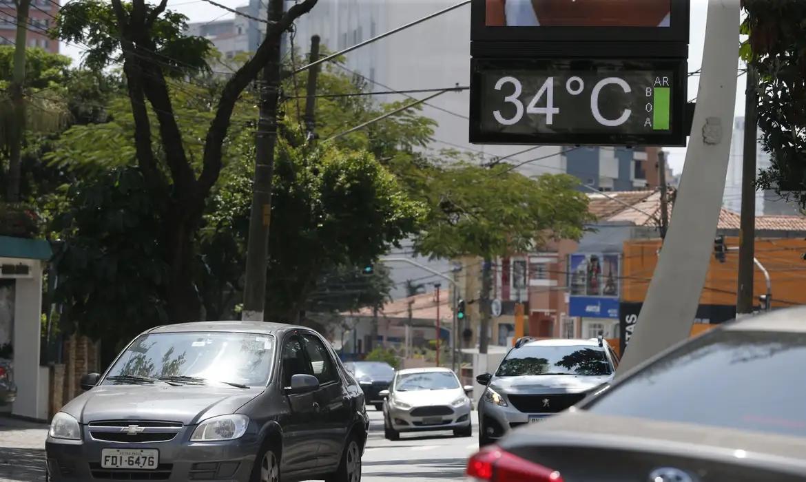 ONDA DE CALOR NO BRASIL PIORARÁ COM RECORDES HISTÓRICOS E ATÉ 40ºC