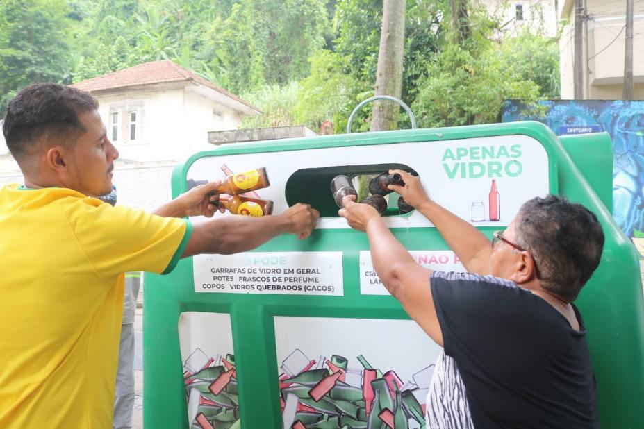 SANTOS - Cidade amplia coleta de vidro e passa a ter 43 pontos exclusivos para descarte
