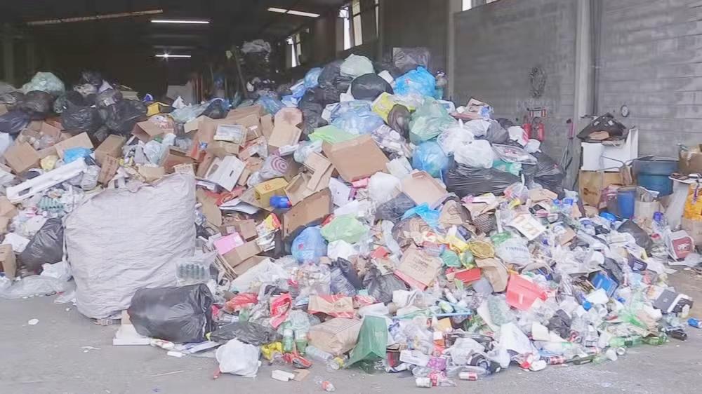 SOROCABA - Cooperativas de reciclagem de Sorocaba enfrentam dificuldades por falta de verbas e queda no valor de materiais: 'Não conseguimos sobreviver'