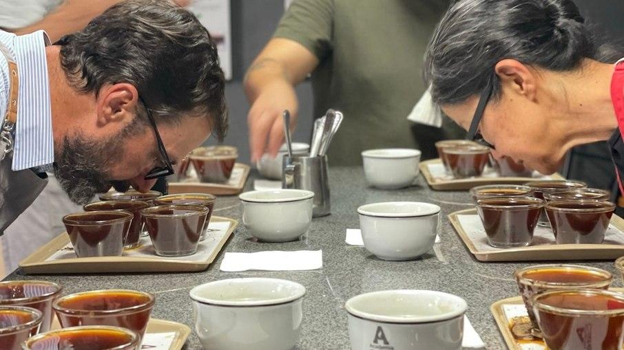 SANTOS - Associação Comercial de Santos Firma Parceria com Academia do Café