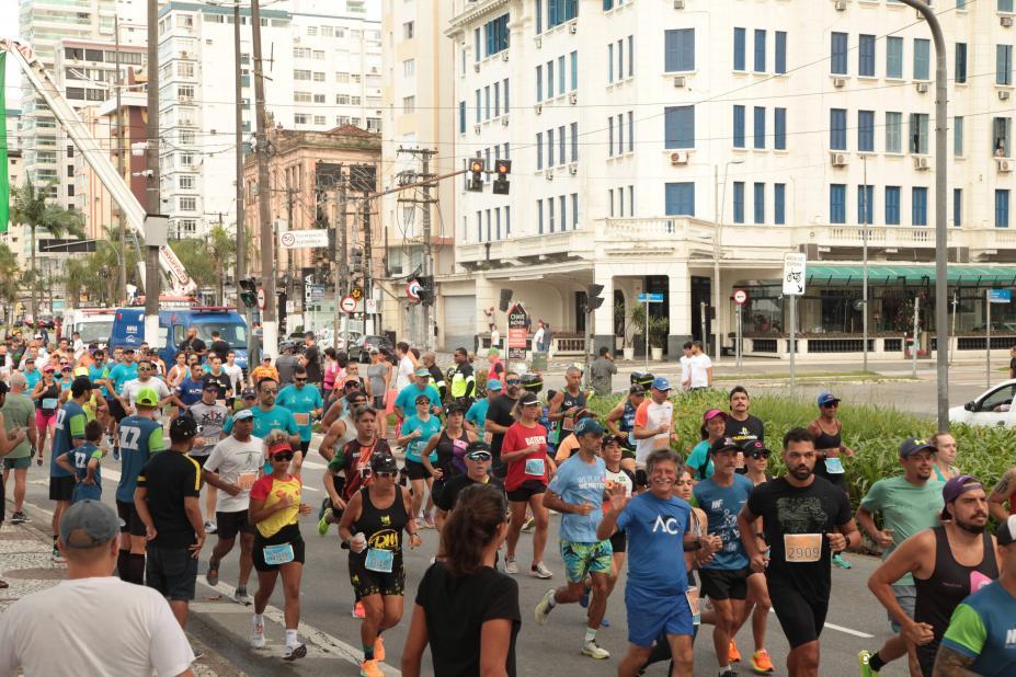 Milhares de atletas disputam última etapa da 37ª edição do Santista de Pedestrianismo no domingo