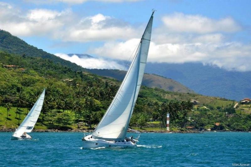 Velejadores se preparam para a tradicional 19ª Regata Caipirinhas Cup em Ilhabela