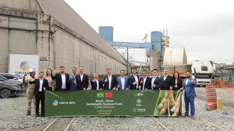 Acordo em Santos reforça exportação portuária sustentável brasileira