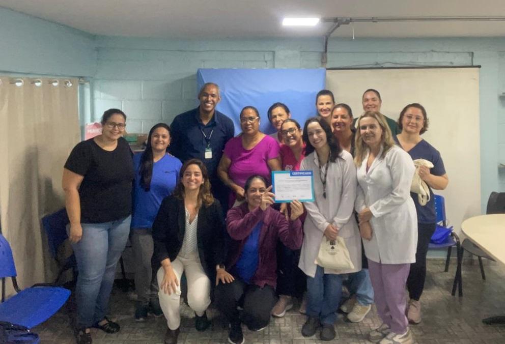 UBS Aparecidinha recebe menção honrosa por trabalho de coleta de papanicolau em Congresso de Santos