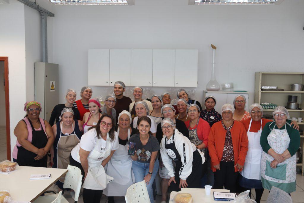 Secretaria da Mulher realiza segunda oficina gratuita de bolos na Uniten