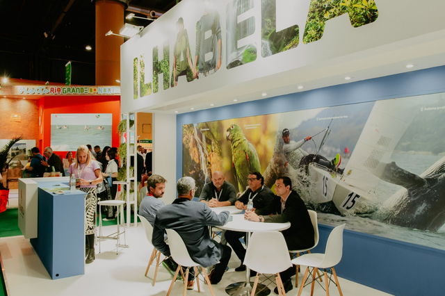 Ilhabela conquista público argentino e se consolida como destino internacional na FIT 2025