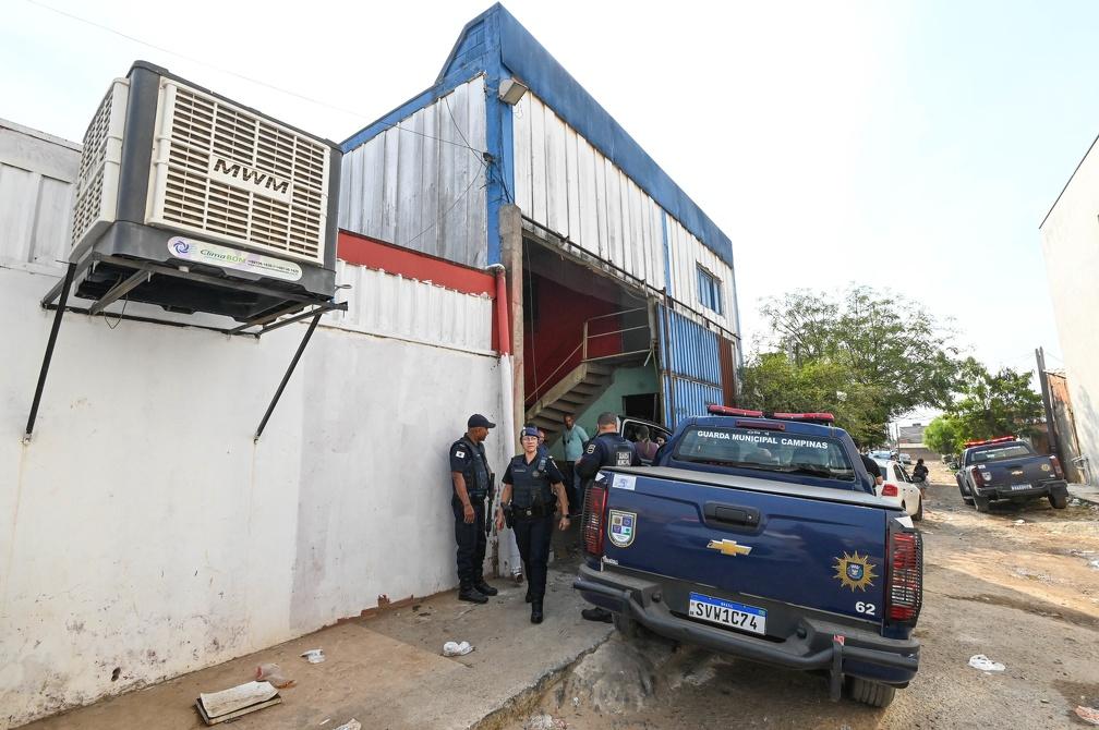 Operação da GM em Campinas desmonta esquema de falsificação de bebidas