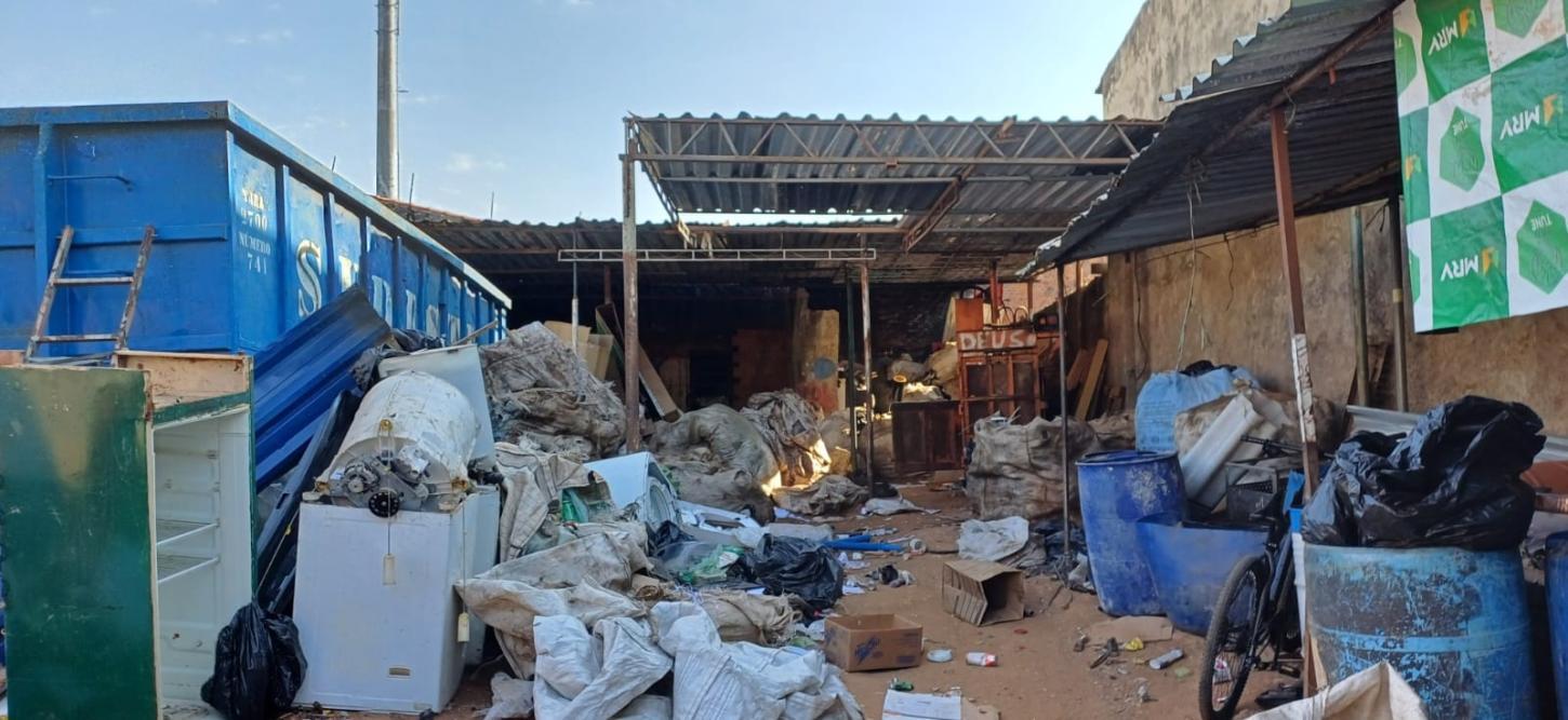 CONSEG NA LINHA DE FRENTE: A luta para retirar os ferros-velhos das áreas residenciais