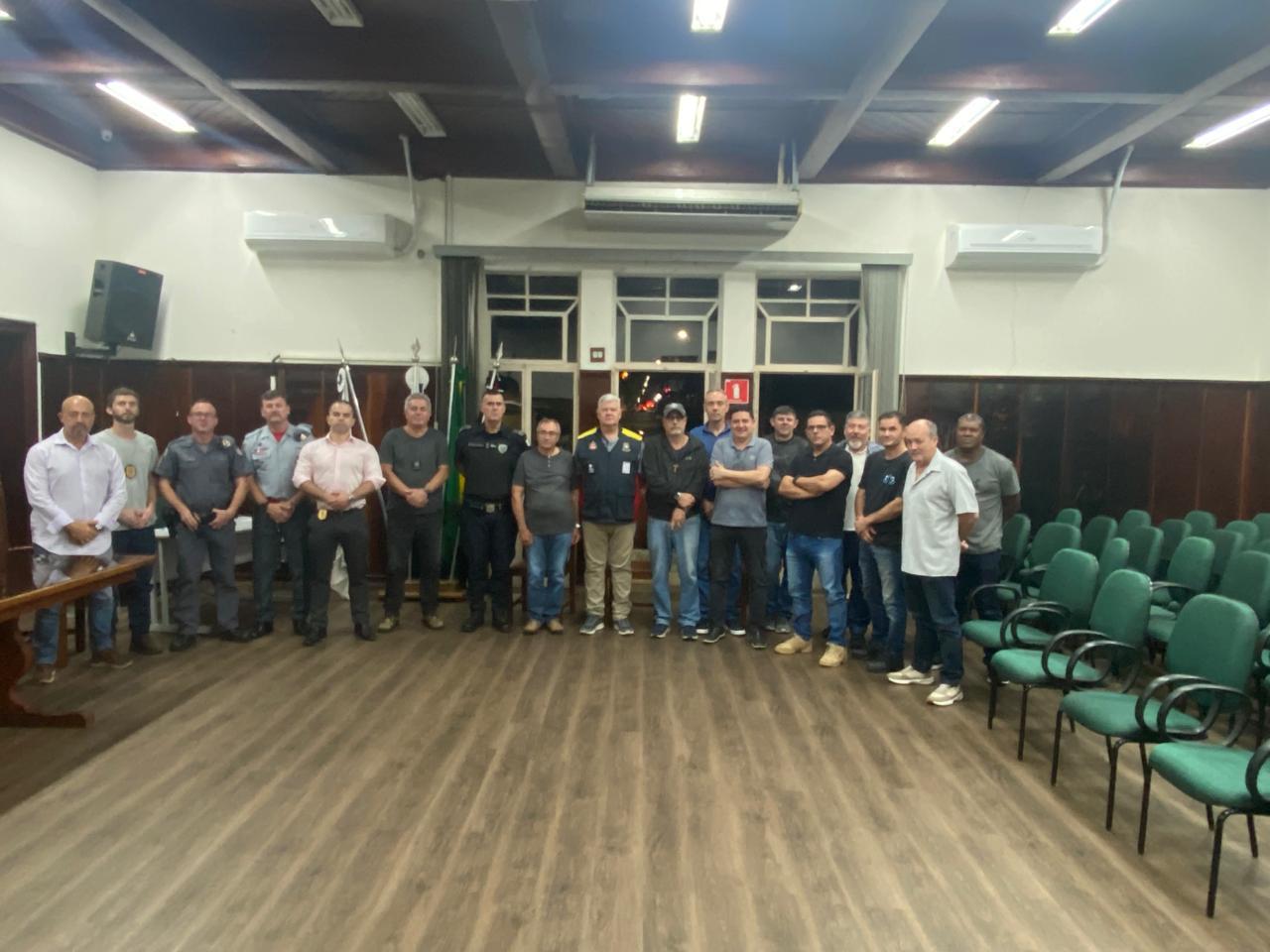 🤝 Segurança Integrada e Paz Comunitária: Conseg Tietê Define Estratégias de Fiscalização e Educação