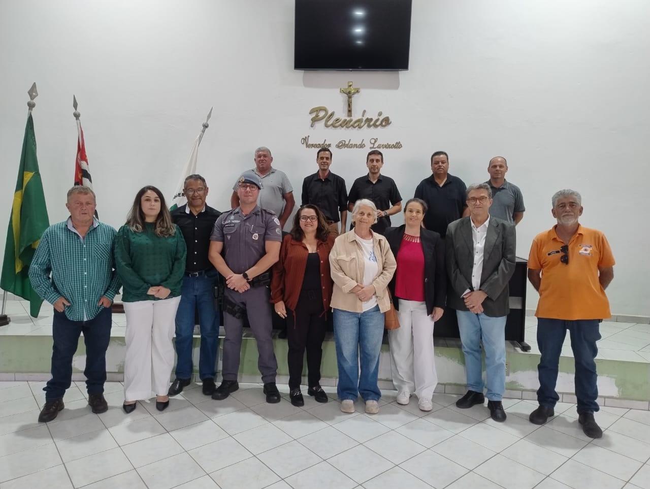 União histórica pela segurança de Conchas marca encontro entre Conselho e vereadores