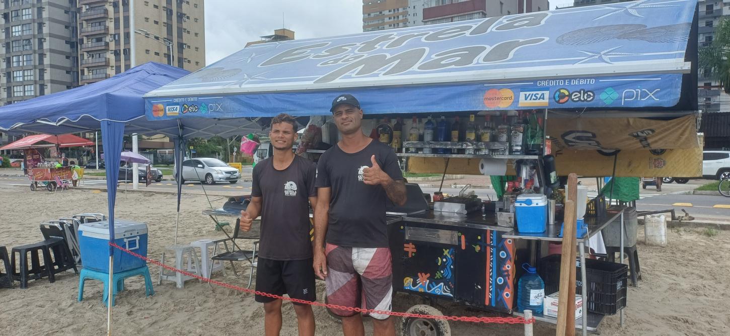 🌟 Sabores, Sombra e Sorrisos à Beira-Mar: Conheça a Barraca que Está Conquistando o Gonzaguinha