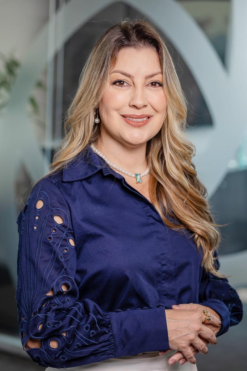 Brasil mantém liderança regional em mulheres na alta gestão, mas avanço exige novos compromissos