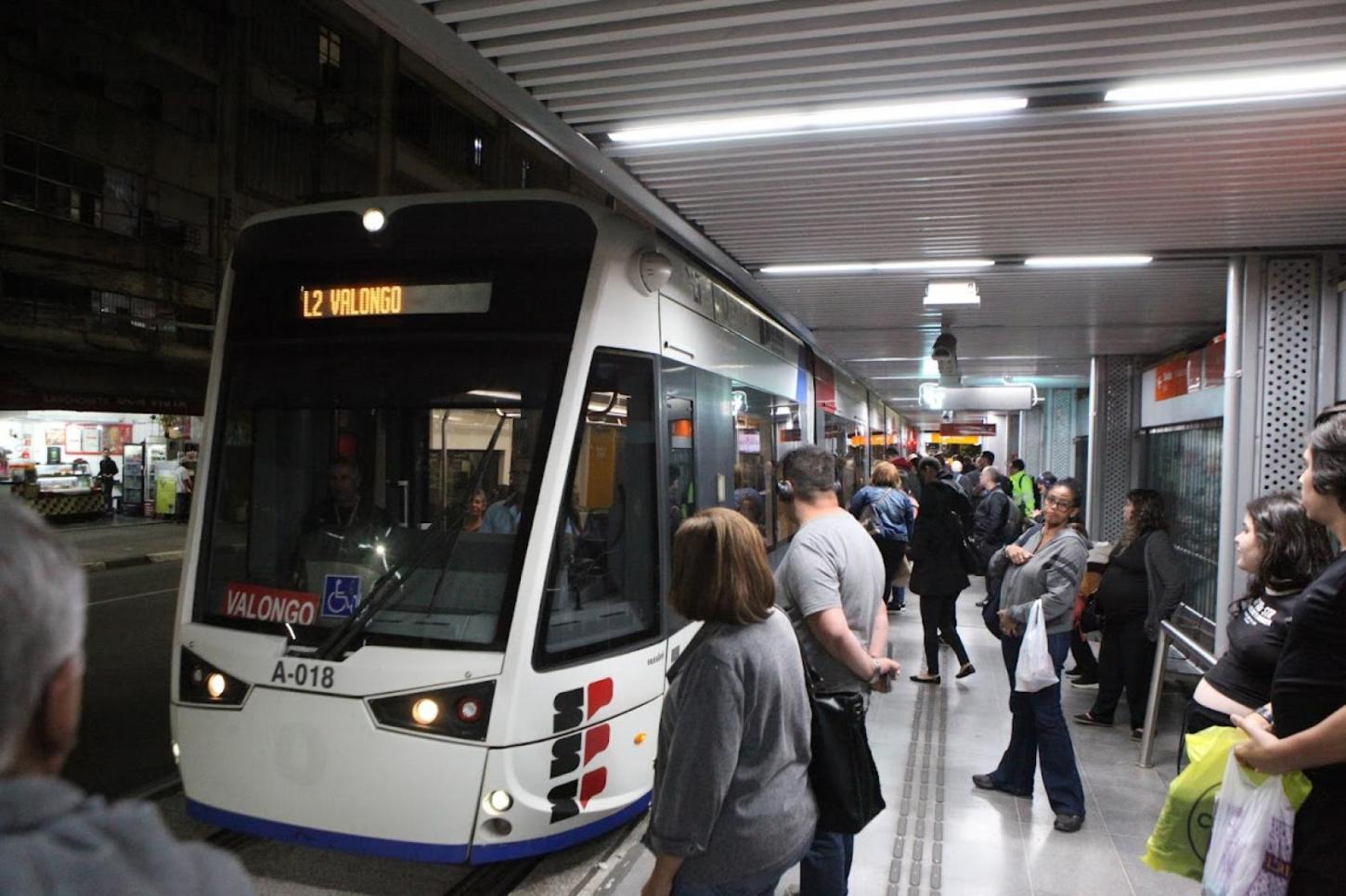 Segundo trecho do VLT já opera em horário integral no Centro de Santos