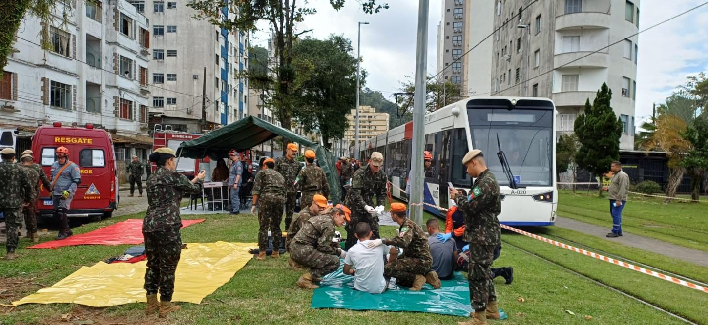 Mais de 250 pessoas foram mobilizadas oara o simulado