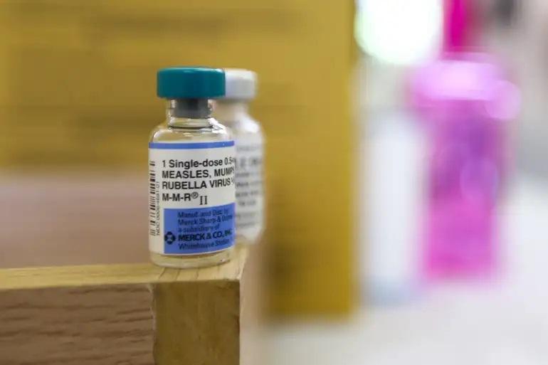 Santos reforça vigilância e prevenção contra o sarampo após alerta epidemiológico