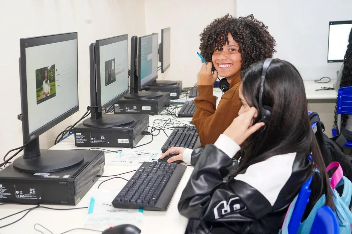 Veja como se inscrever para 30 vagas em cursos profissionalizantes gratuitos na região de Santos