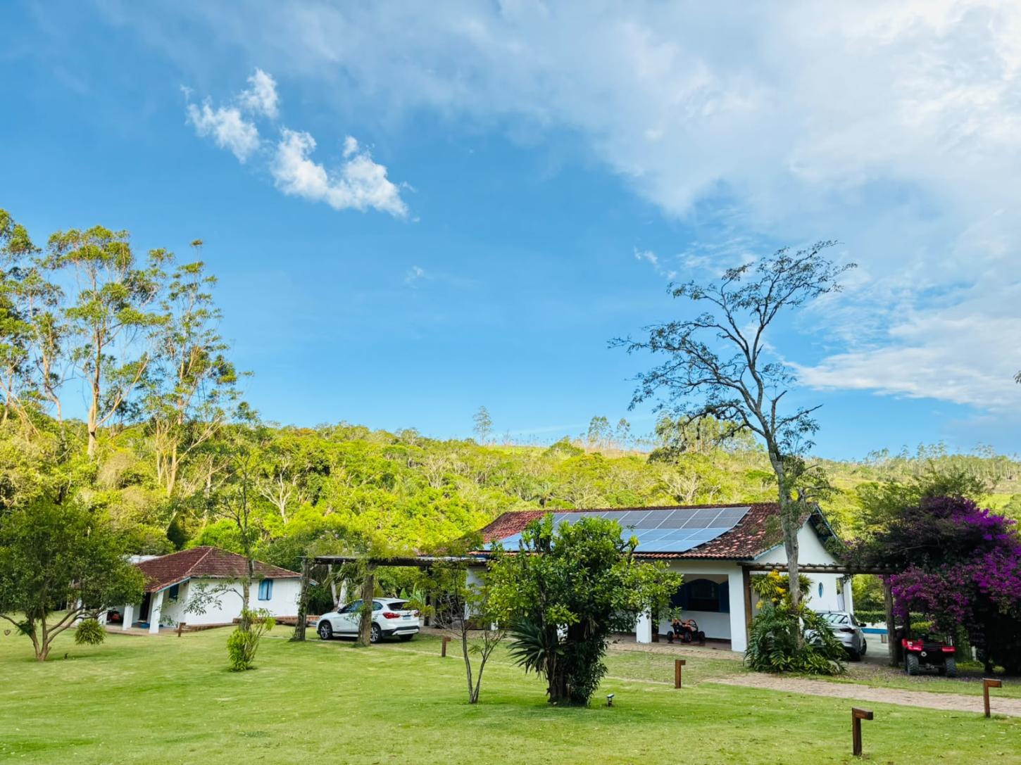 O Refúgio Perfeito nas Alturas: Sítio de 17 Hectares em Tapiraí une Natureza Intocada, História e Alto Padrão