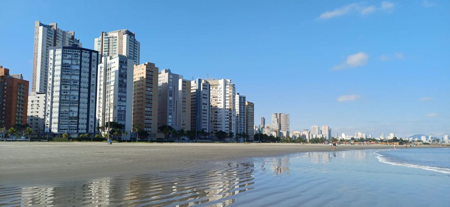 São Vicente começa a receber as primeiras câmeras colaborativas integradas à Muralha Paulista, visando reforçar a segurança urbana