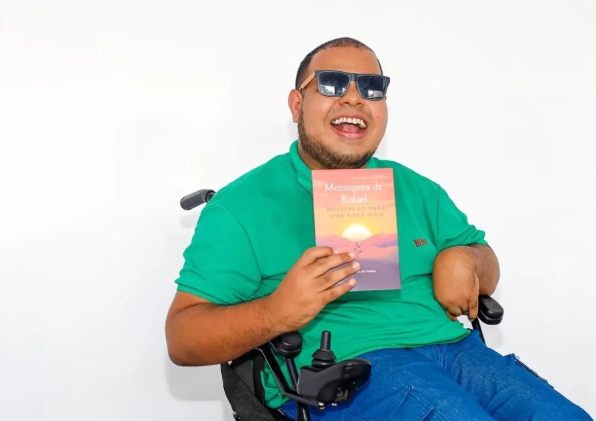 Além dos Limites: Escritor de Nova Itarana Lança Segundo Livro e Transforma Superação em Palavras de Esperança