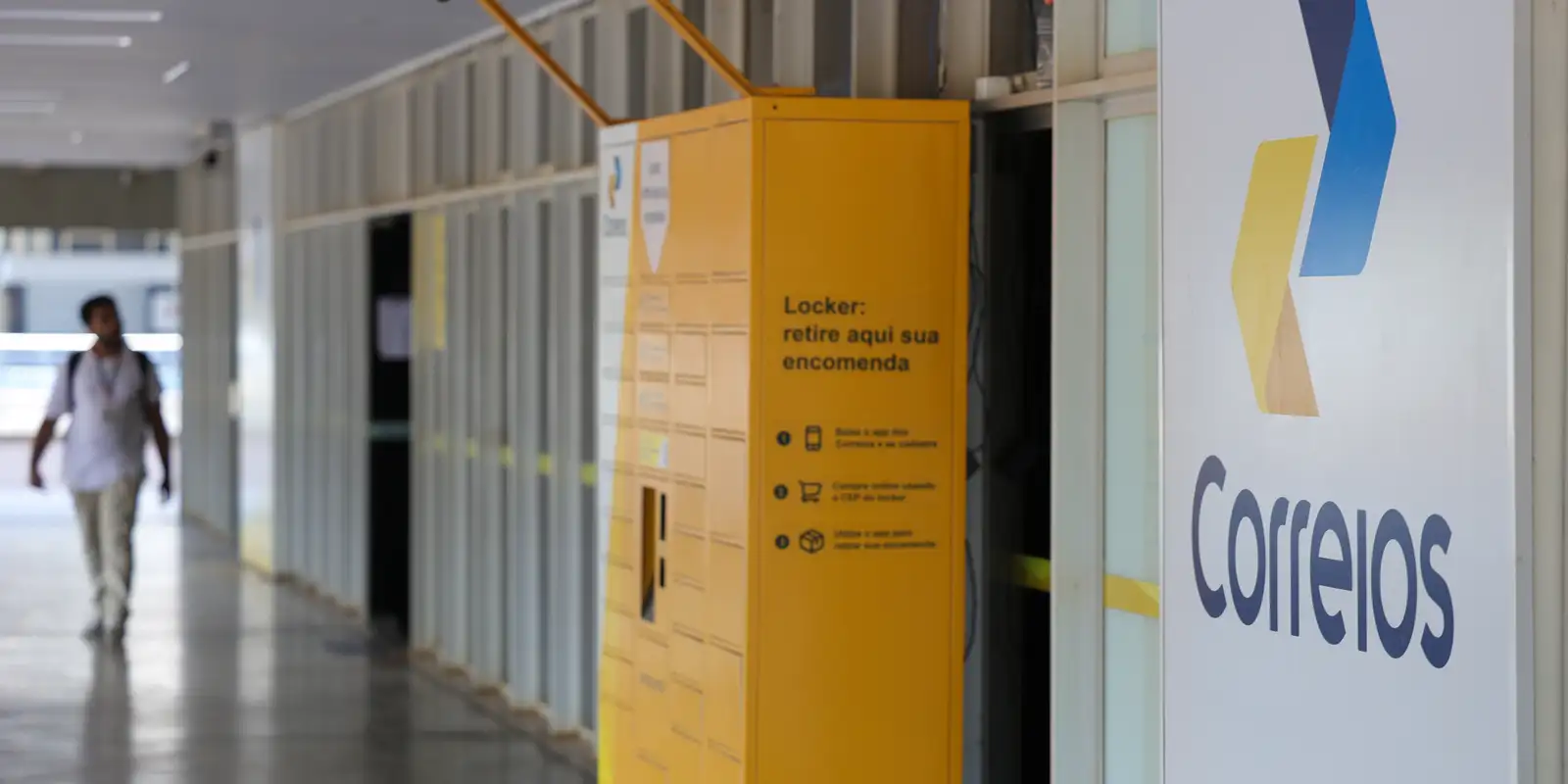 Após semana em greve, empregados dos Correios têm dissídio na segunda