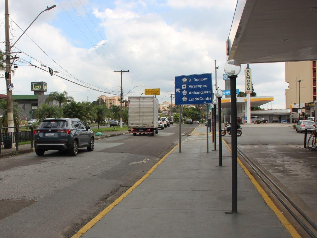 Obras ampliam alça de acesso da avenida Benedicto Campos para a Prestes Maia, no Jd. do Trevo