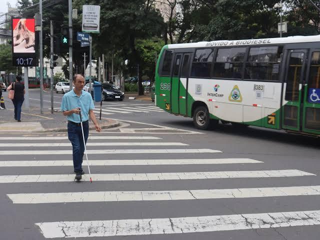 Campinas alcança 51 semáforos sonoros para pessoas com deficiência visual