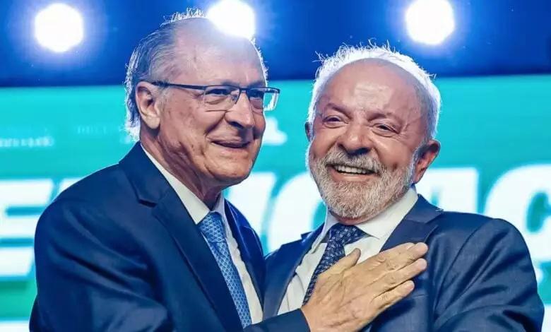 Em virada histórica, Lula supera Flávio Bolsonaro e conquista quarto mandato inédito no Planalto