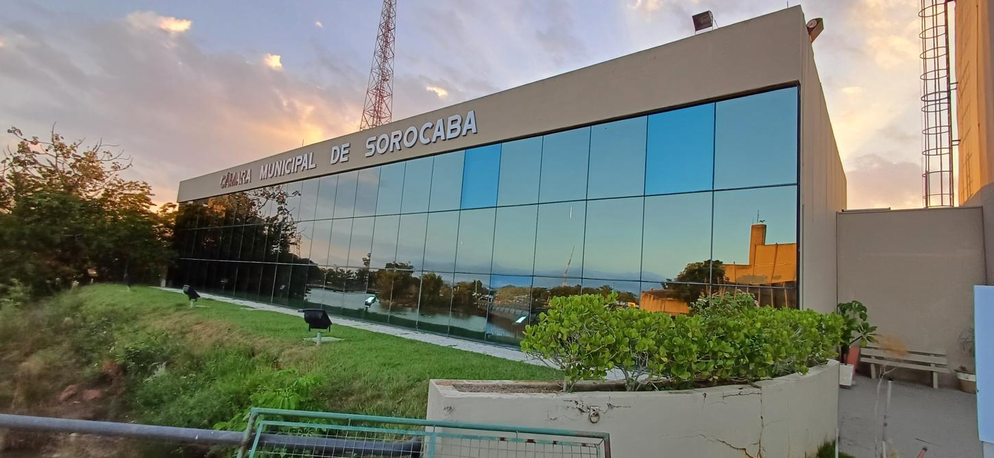 Proposta de boicote a comércios por divergência política gera representação na Câmara Municipal de Sorocaba e reacende debate sobre o papel dos vereadores