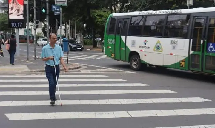 Campinas alcança 51 semáforos sonoros para pessoas com deficiência visual