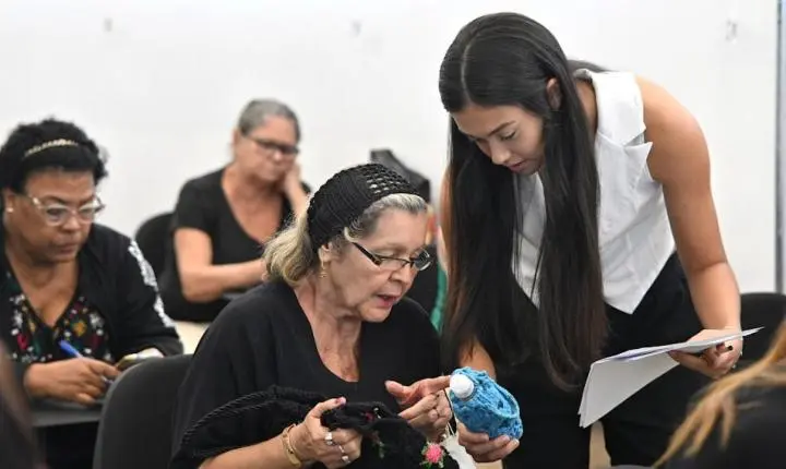 Curso de tecnologia para público 50+ em Santos oferece 160 vagas