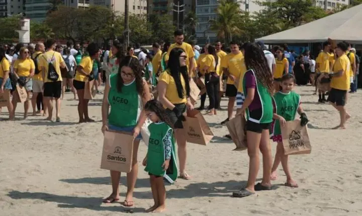 Dia Mundial da Limpeza vai mobilizar voluntários na praia de Santos