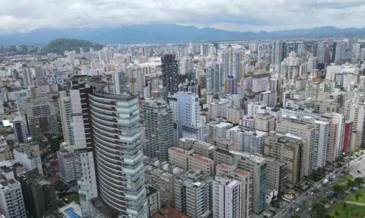 Estudo revela evolução dos empreendimentos imobiliários em Santos desde 1956