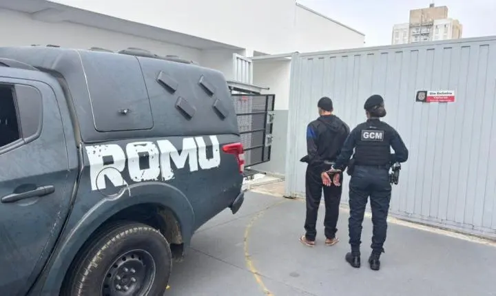 GCM prende suspeito por tráfico e recolhe 383 porções de drogas no Jardim Zulmira
