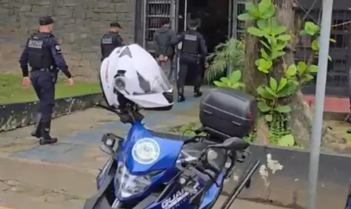 Guarda Municipal detém homem em flagrante por roubo em Santos