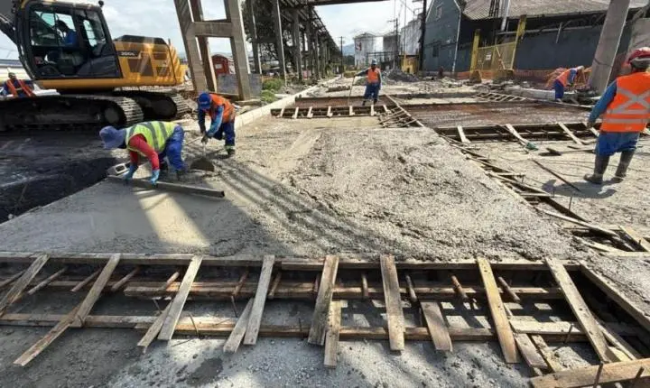 Obras de readequação viária avançam com nova etapa de concretagem na Alemoa, em Santos
