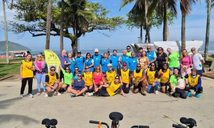 Projeto promove inclusão e lazer com passeios ciclísticos na orla de Santos
