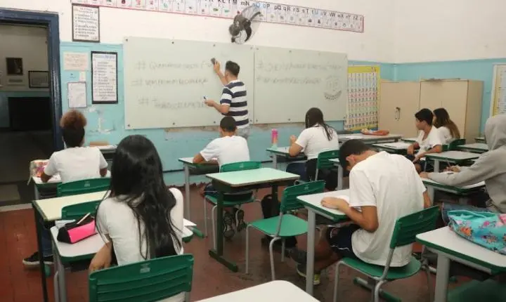 Rematrícula nas escolas municipais de Santos para 2027 começa na próxima segunda-feira