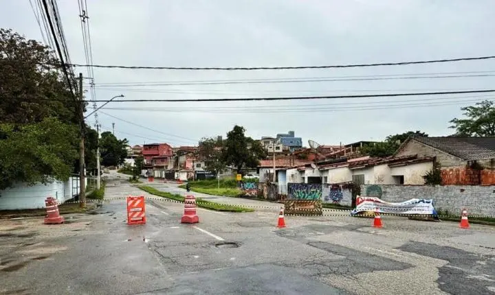 Saae/Sorocaba inicia trabalhos para substituição de travessia sobre córrego no Jardim São Paulo