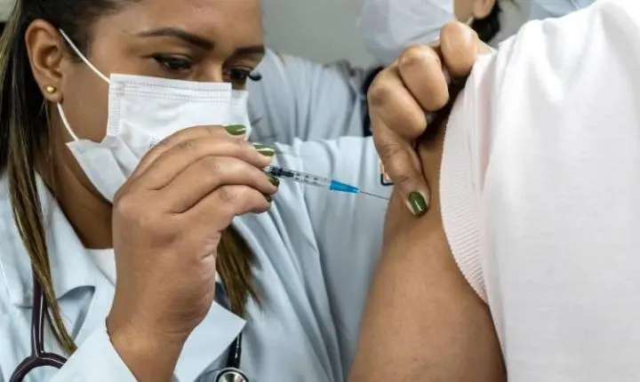 Saúde SP faz alerta e convoca população para vacinação contra a gripe