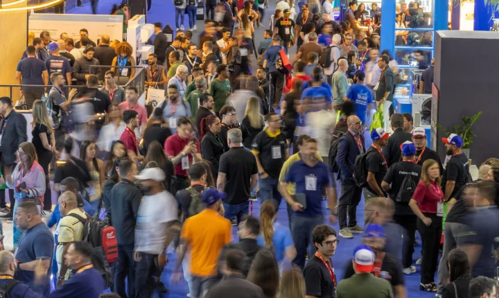  Segundo dia de Feicon Rio supera expectativa das marcas em volume de negócios 
