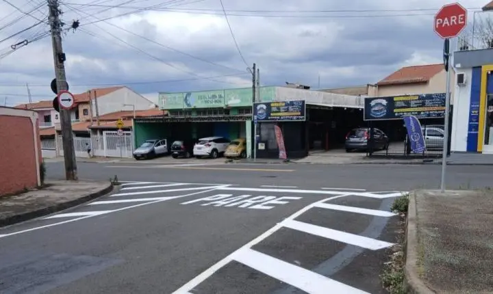 Semob implanta mão única de tráfego em trecho de rua do Central Parque